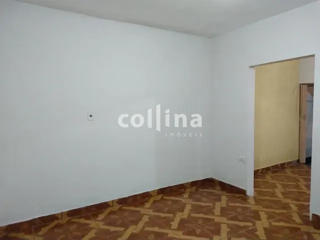 Casa 3 quartos e 2 banheiros, à venda, no bairro Vila Silviânia em Carapicuíba