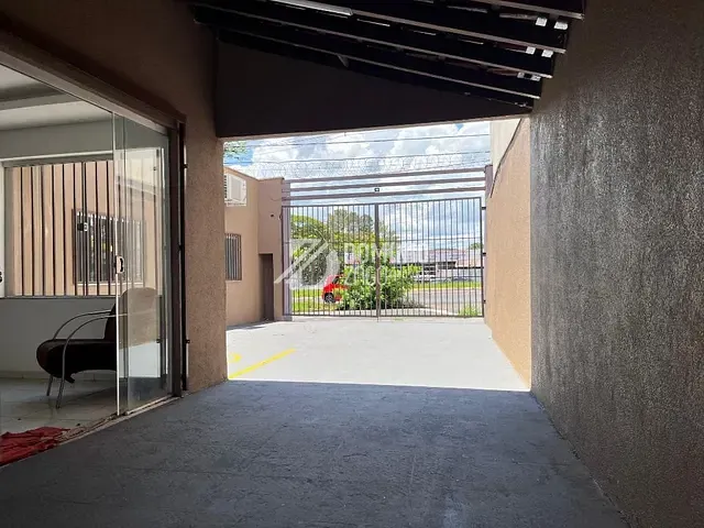Casa com 313m², à venda ou para alugar, no bairro Conjunto Pontal em Uberaba