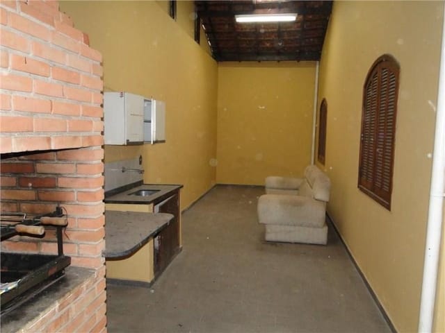 Casa com 256m² 3 quartos e 3 banheiros, para alugar, no bairro Vila Nunes em Paulínia