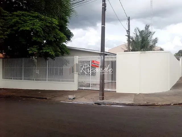 Casa 3 quartos e 1 banheiro, para alugar, no bairro Vila São João em Arapongas