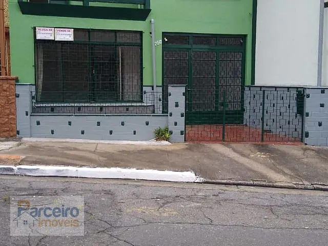 Casa com 210m² 4 quartos e 2 banheiros, à venda ou para alugar, no bairro Vila Bertioga em São Paulo