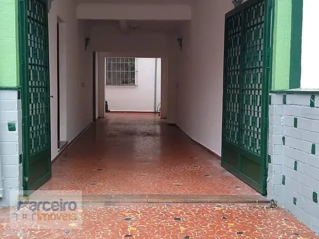Casa com 210m² 4 quartos e 2 banheiros, à venda ou para alugar, no bairro Vila Bertioga em São Paulo