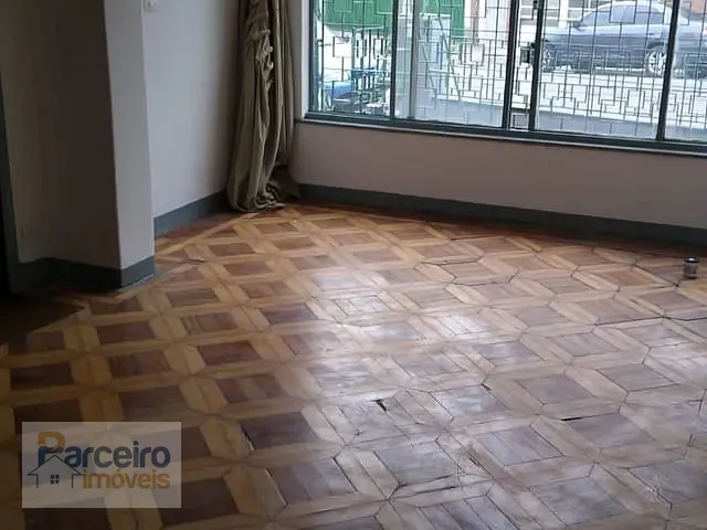 Casa com 210m² 4 quartos e 2 banheiros, à venda ou para alugar, no bairro Vila Bertioga em São Paulo