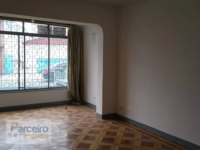 Casa com 210m² 4 quartos e 2 banheiros, à venda ou para alugar, no bairro Vila Bertioga em São Paulo