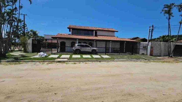 Casa 5 quartos e 5 banheiros, à venda ou para alugar, no bairro São Lourenço em Bertioga