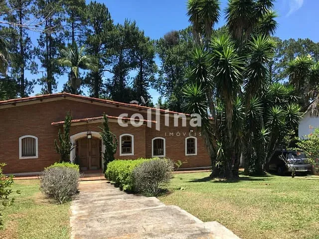 Casa 4 quartos e 5 banheiros, à venda, no bairro Parque Dom Henrique em Cotia