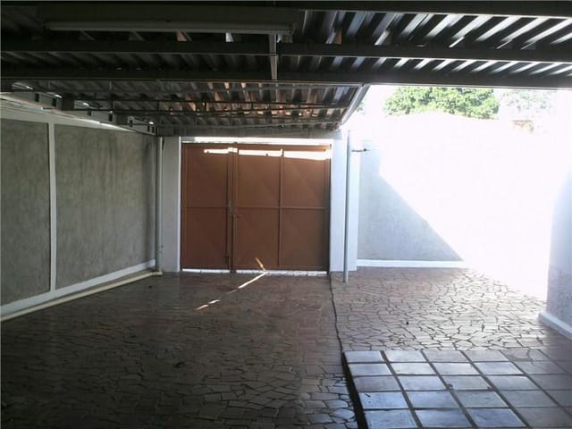 Casa com 252m² 2 quartos e 2 banheiros, para alugar, no bairro Jardim Vista Alegre em Paulínia