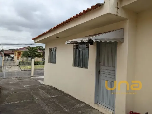 Casa 2 quartos e 1 banheiro, para alugar, no bairro PINHEIRINHO em Curitiba