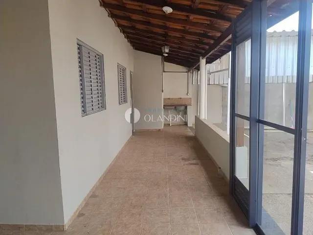 Casa com 183m² 2 quartos e 1 banheiro, para alugar, no bairro Laranjeiras em Artur Nogueira