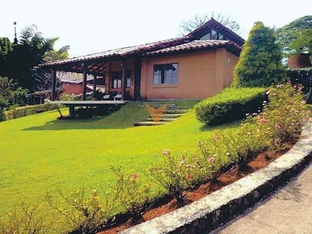 Casa 2 quartos e 2 banheiros, à venda, no bairro Paisagem Renoir em Cotia
