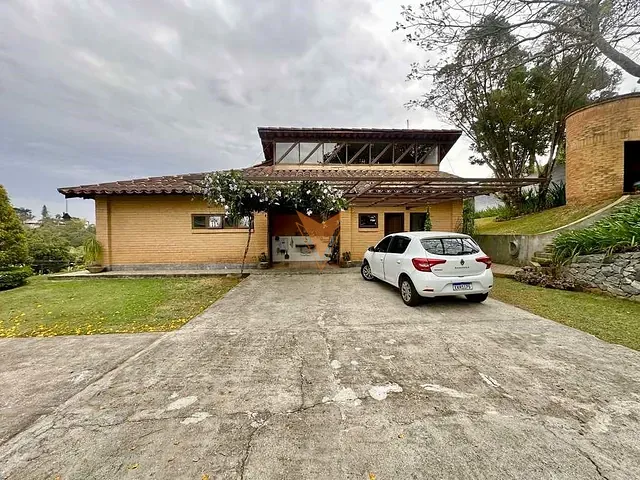 Casa 2 quartos e 2 banheiros, à venda, no bairro Paisagem Renoir em Cotia