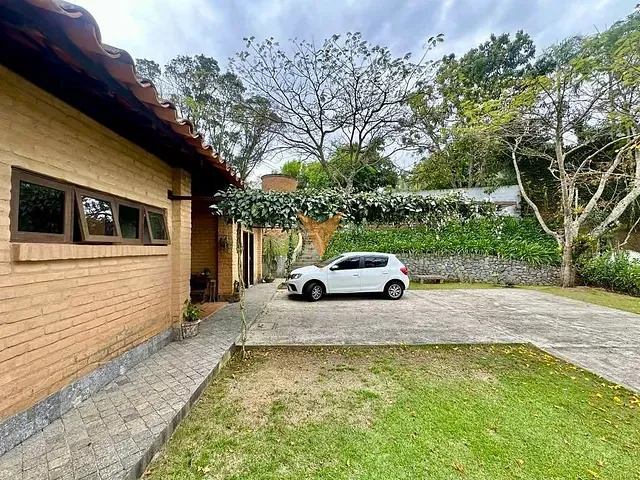 Casa 2 quartos e 2 banheiros, à venda, no bairro Paisagem Renoir em Cotia