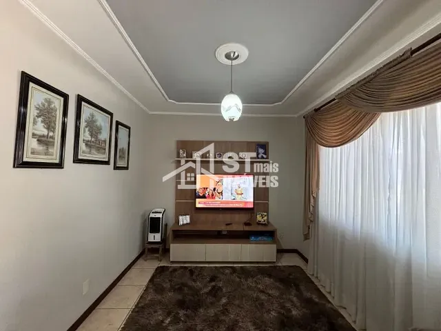 Casa com 233m² 3 quartos e 2 banheiros, à venda, no bairro Centro em Andradas