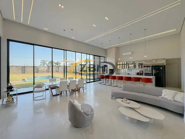 Casa com 1300m² 4 quartos e 8 banheiros, à venda, no bairro Recanto do Salto em Londrina