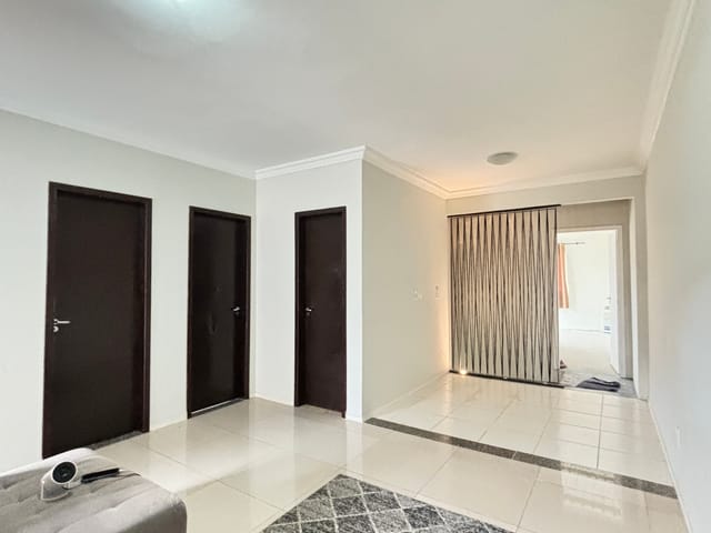 Casa com 160m² 3 quartos e 2 banheiros, à venda, no bairro Nova Rússia em Ponta Grossa