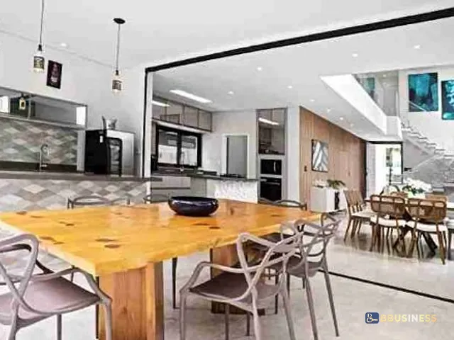 Casa 5 quartos e 6 banheiros, à venda ou para alugar, no bairro Riviera em Bertioga