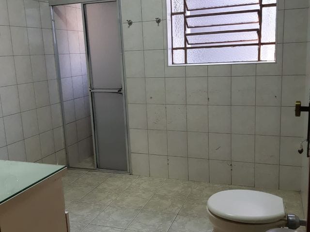 Casa com 200m² 4 quartos e 2 banheiros, à venda, no bairro Matadouro em Bragança Paulista