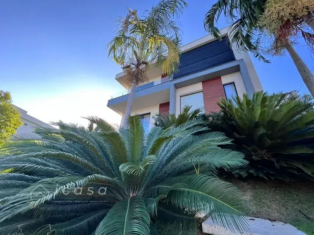 Casa com 495m² 4 quartos e 7 banheiros, à venda, no bairro Recanto dos Eucaliptos em São José dos Campos