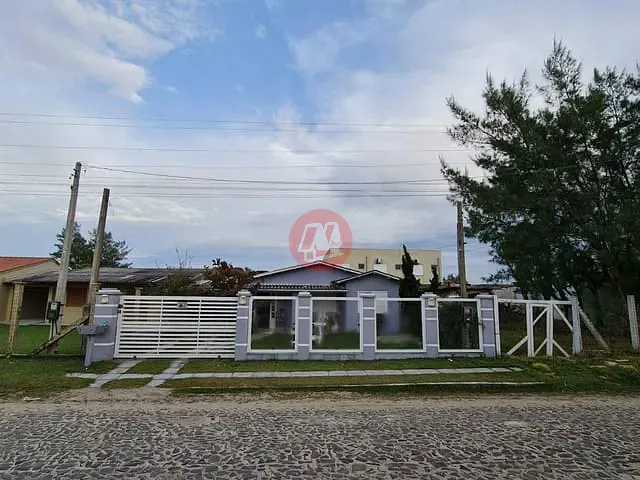 Casa 3 quartos e 2 banheiros, à venda, no bairro imbé em Imbé