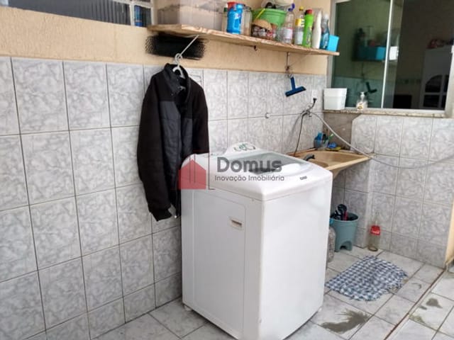 Casa com 125m², à venda, no bairro Residencial e Comercial Cidade Jardim em Pindamonhangaba