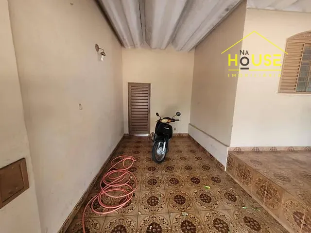 Casa com 200m² 3 quartos e 1 banheiro, à venda, no bairro Patrimônio Novo em Votuporanga