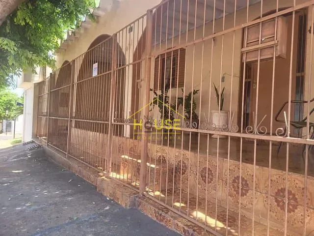Casa com 200m² 3 quartos e 1 banheiro, à venda, no bairro Patrimônio Novo em Votuporanga