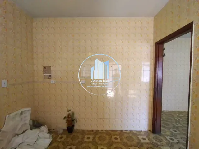 Casa com 90m² 3 quartos e 2 banheiros, à venda, no bairro Centro em Pouso Alegre