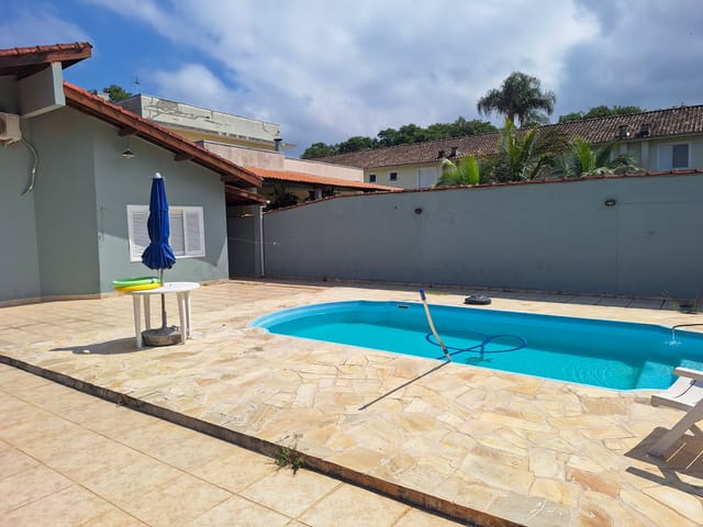 Casa 6 quartos e 6 banheiros, para alugar, no bairro São Lourenço em Bertioga