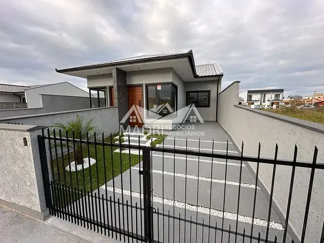 Casa com 100m² 2 quartos e 1 banheiro, à venda, no bairro Nova Palhoça em Palhoça