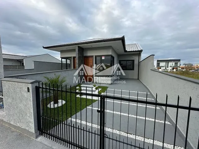 Casa com 100m² 2 quartos e 1 banheiro, à venda, no bairro Nova Palhoça em Palhoça