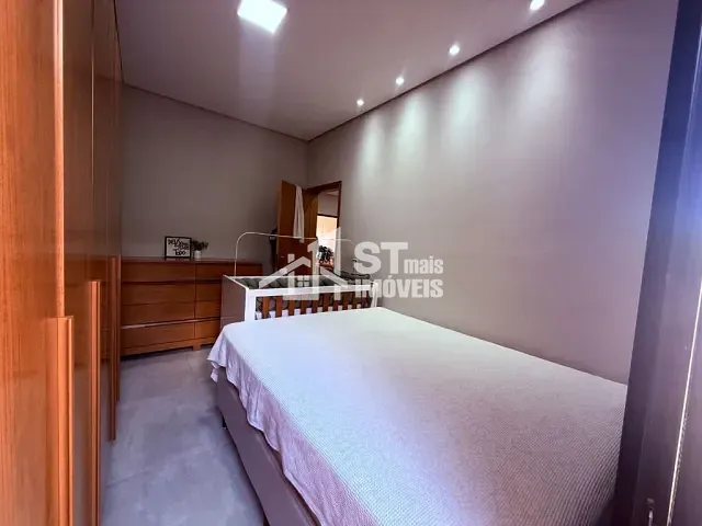 Casa com 160m² 1 quarto e 1 banheiro, à venda, no bairro Jardim Heloisa em Andradas
