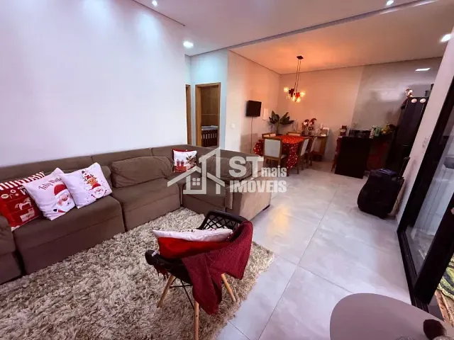 Casa com 160m² 1 quarto e 1 banheiro, à venda, no bairro Jardim Heloisa em Andradas