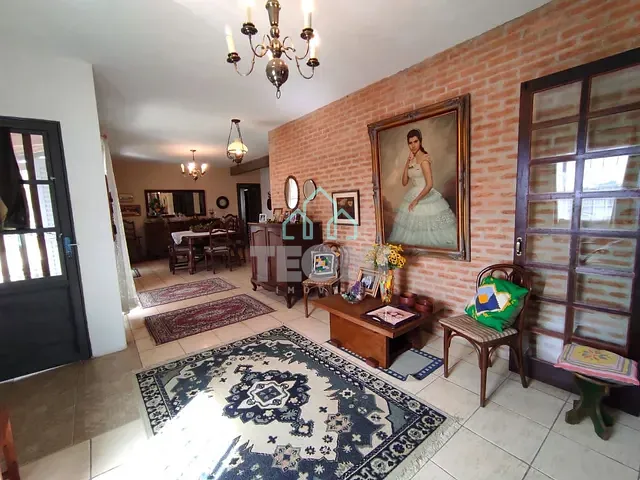 Casa com 1000m² 6 quartos e 5 banheiros, à venda, no bairro Monte Belo em Taubaté
