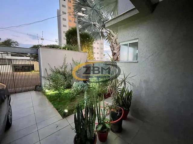 Casa com 192m² 3 quartos e 3 banheiros, à venda, no bairro Gleba Fazenda Palhano em Londrina