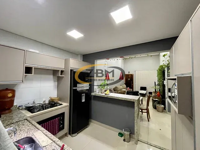 Casa com 192m² 3 quartos e 3 banheiros, à venda, no bairro Gleba Fazenda Palhano em Londrina