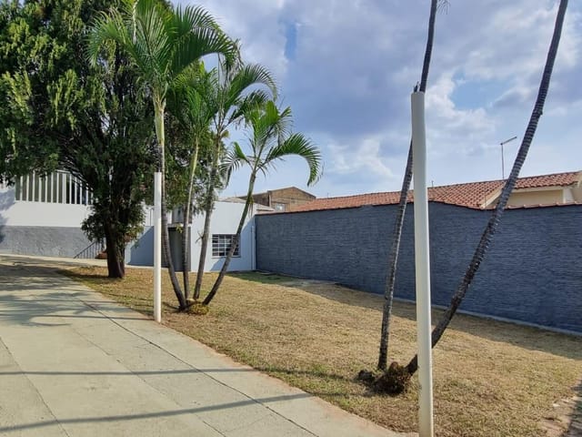 Casa com 312m² 2 quartos e 1 banheiro, à venda, no bairro Vila Isabel em São João da Boa Vista