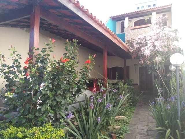 Casa 4 quartos e 2 banheiros, à venda, no bairro Centro em Campos dos Goytacazes
