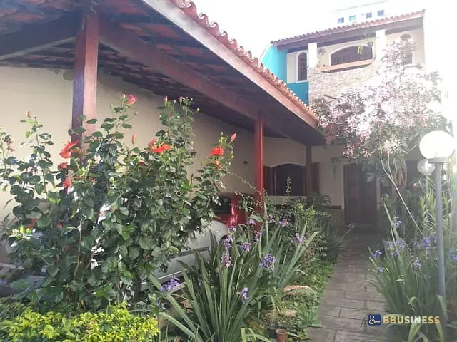 Casa 4 quartos e 2 banheiros, à venda, no bairro Centro em Campos dos Goytacazes