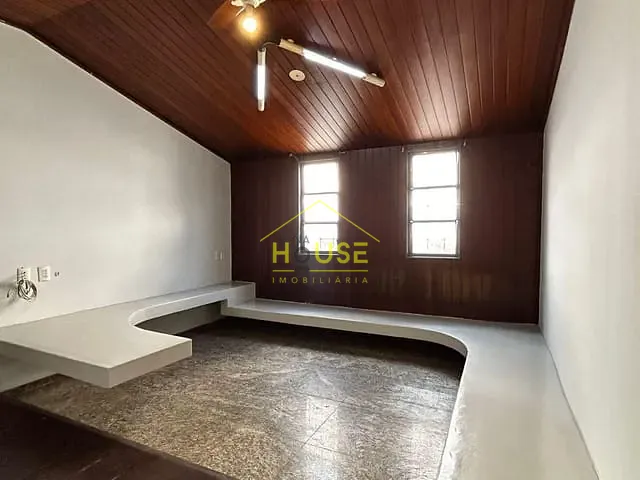 Casa com 968m² 3 quartos e 5 banheiros, à venda ou para alugar, no bairro Centro em Fernandópolis