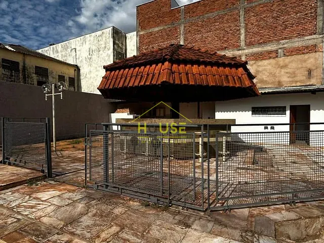 Casa com 968m² 3 quartos e 5 banheiros, à venda ou para alugar, no bairro Centro em Fernandópolis