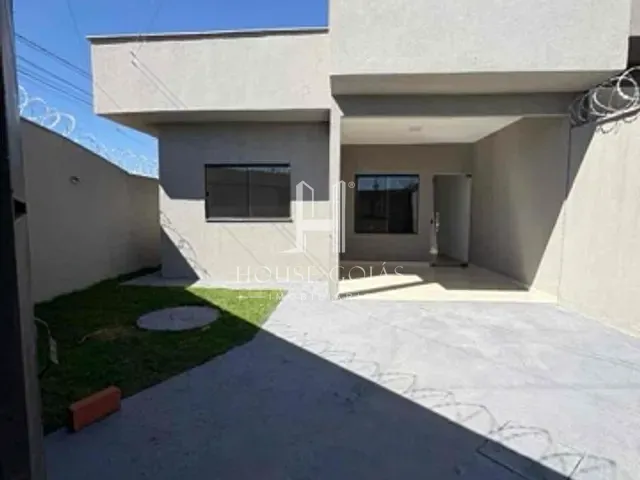 Casa com 125m² 2 quartos e 2 banheiros, à venda, no bairro Residencial Limoeiro em Goianira