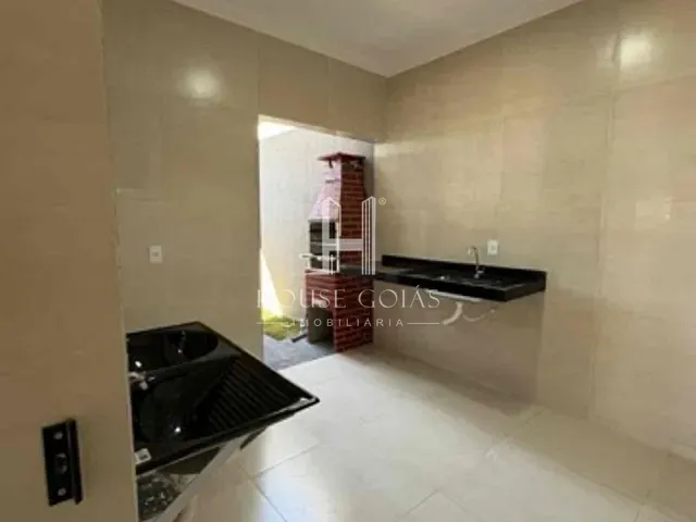Casa com 125m² 2 quartos e 2 banheiros, à venda, no bairro Residencial Limoeiro em Goianira