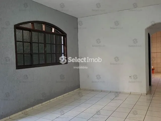 Casa com 80m² 2 quartos e 1 banheiro, para alugar, no bairro Jardim Hélida em Mauá
