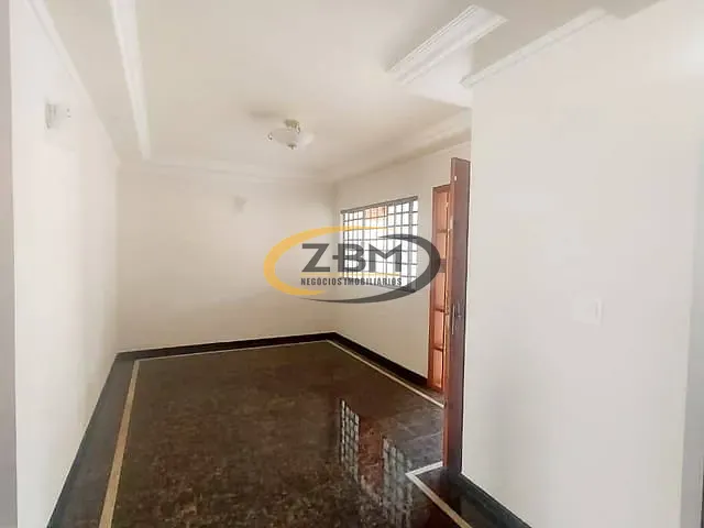Sobrado com 400m² 4 quartos e 3 banheiros, à venda ou para alugar, no bairro Califórnia em Londrina
