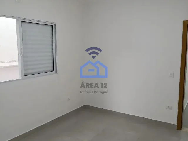 Casa 2 quartos e 2 banheiros, à venda, no bairro Pereque Mirim em Caraguatatuba