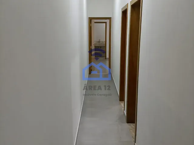 Casa 2 quartos e 2 banheiros, à venda, no bairro Pereque Mirim em Caraguatatuba
