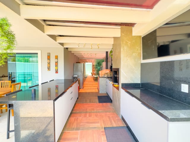 Casa com 356m² 4 quartos e 7 banheiros, à venda, no bairro Recreio dos Bandeirantes em Rio de Janeiro