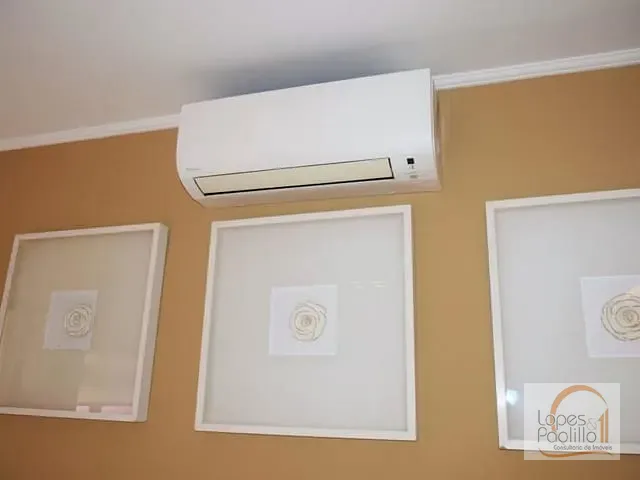 Casa com 365m² 3 quartos e 4 banheiros, à venda ou para alugar, no bairro Vila Helena em Atibaia