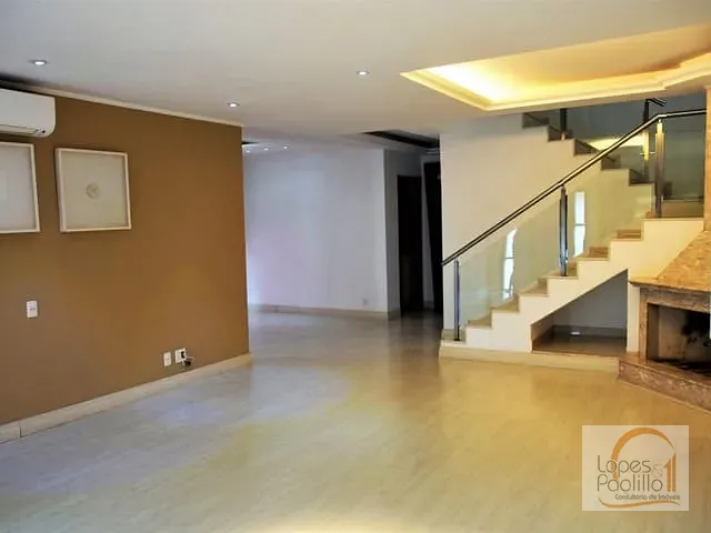 Casa com 365m² 3 quartos e 4 banheiros, à venda ou para alugar, no bairro Vila Helena em Atibaia