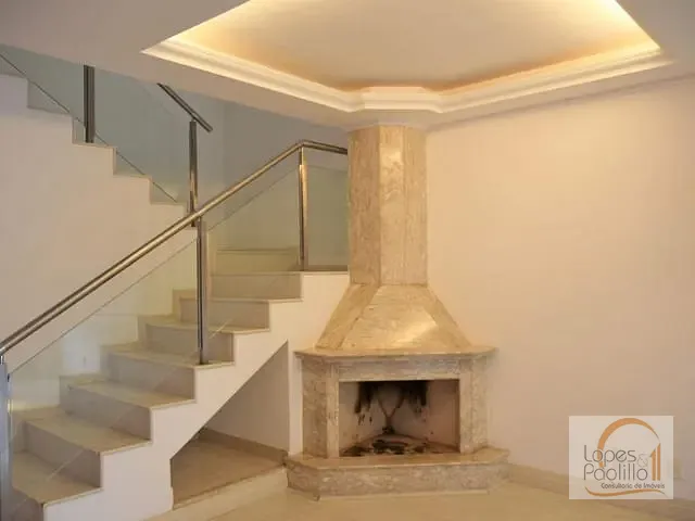 Casa com 365m² 3 quartos e 4 banheiros, à venda ou para alugar, no bairro Vila Helena em Atibaia